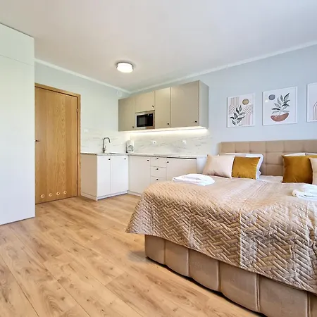 Rosa Weneda By Baltic *