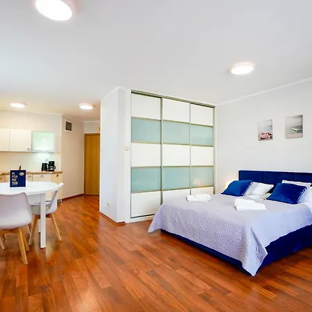 Rosa Weneda By Baltic