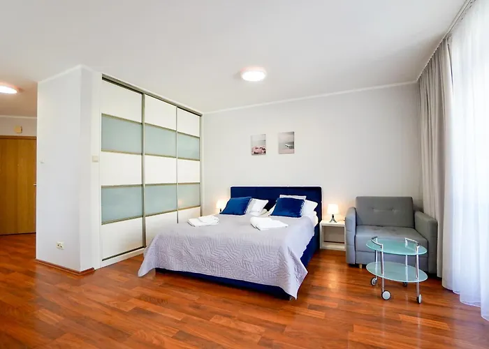 Rosa Weneda By Baltic * Swinemünde